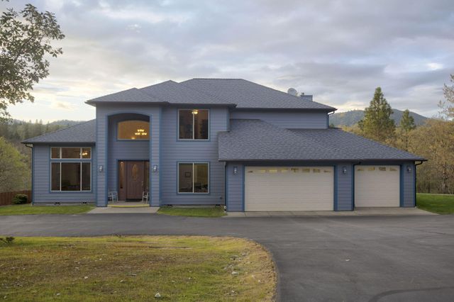 547 Jackpine Drive, Grants Pass, OR 97526