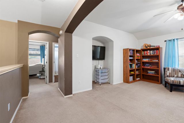 315 Swenson DR, Hutto, TX 78634