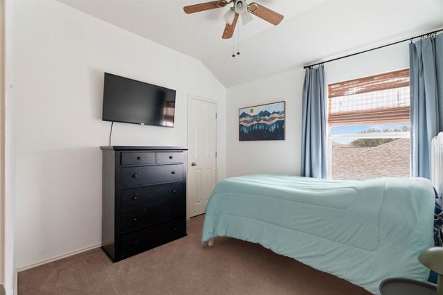 315 Swenson DR, Hutto, TX 78634