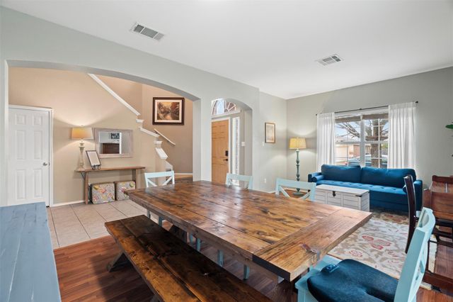 315 Swenson DR, Hutto, TX 78634