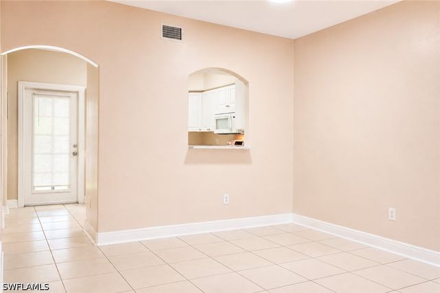 4110 Castilla CIR 105, Fort Myers, FL 33916