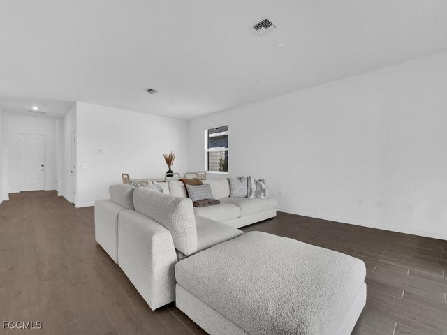 11605 Cloverly LN, Punta Gorda, FL 33955