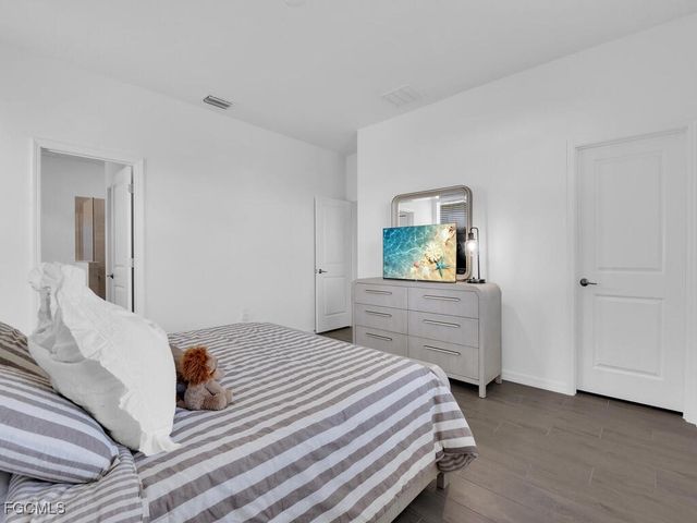 11605 Cloverly LN, Punta Gorda, FL 33955