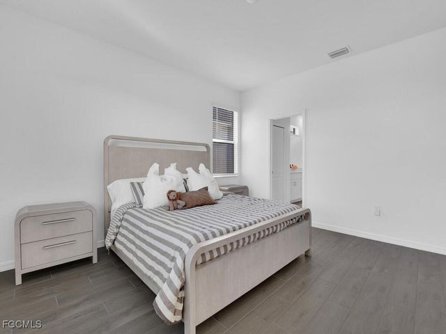 11605 Cloverly LN, Punta Gorda, FL 33955