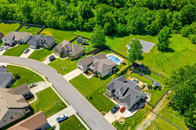4334 Memory Ln, Adams, TN 37010