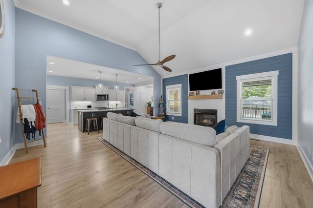 4334 Memory Ln, Adams, TN 37010