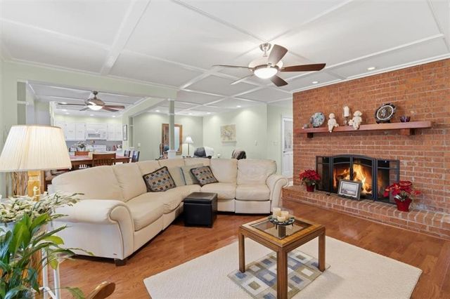 4619 Knollwood NW Drive, Acworth, GA 30101