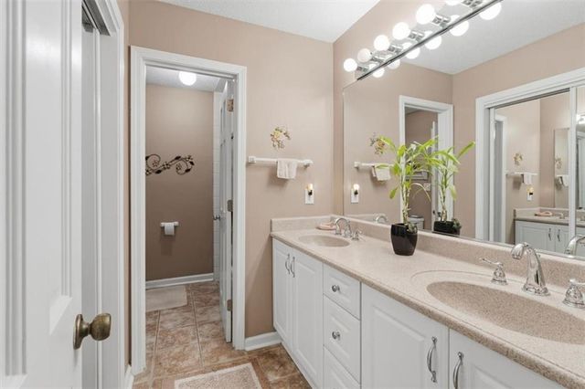 4619 Knollwood NW Drive, Acworth, GA 30101