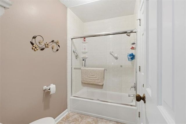 4619 Knollwood NW Drive, Acworth, GA 30101