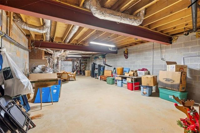 4619 Knollwood NW Drive, Acworth, GA 30101