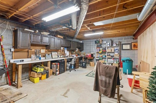 4619 Knollwood NW Drive, Acworth, GA 30101