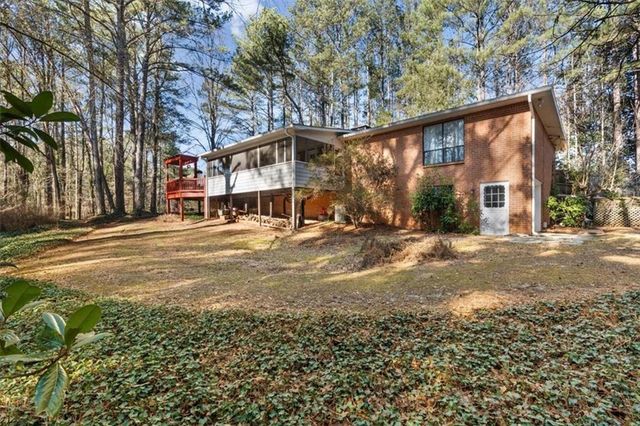 4619 Knollwood NW Drive, Acworth, GA 30101