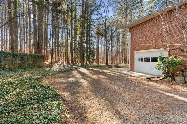 4619 Knollwood NW Drive, Acworth, GA 30101