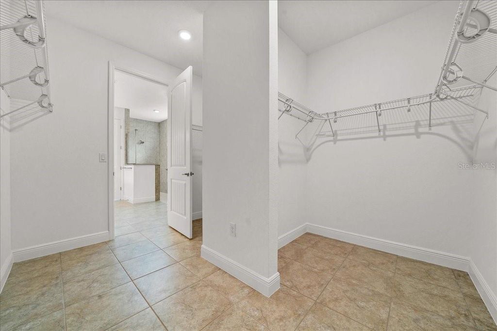 Image 33 of property listing at 10252 SW 96TH LOOP, Ocala, FL 34481