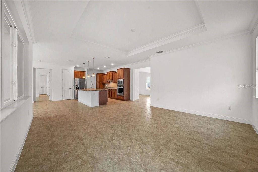 Image 10 of property listing at 10252 SW 96TH LOOP, Ocala, FL 34481