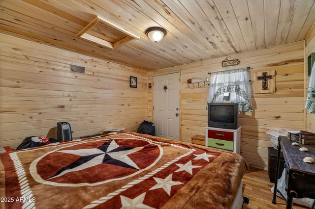 2979 WESTERN STAR Drive, Overgaard, AZ 85933