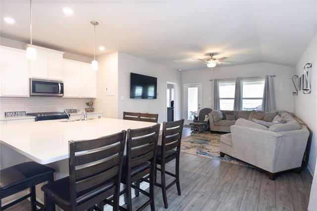 7155 Blue Oak, Conroe, TX 77304