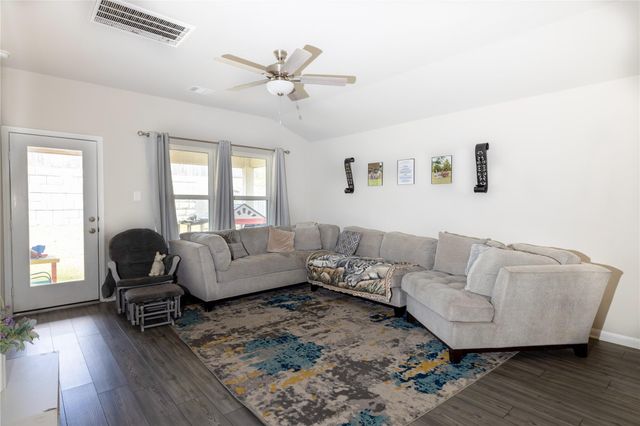 7155 Blue Oak, Conroe, TX 77304