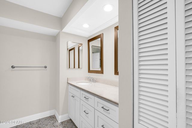 121 Lagoon Court, New Smyrna Beach, FL 32169