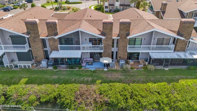 121 Lagoon Court, New Smyrna Beach, FL 32169
