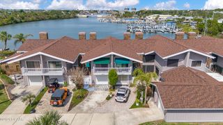 121 Lagoon Court, New Smyrna Beach, FL 32169