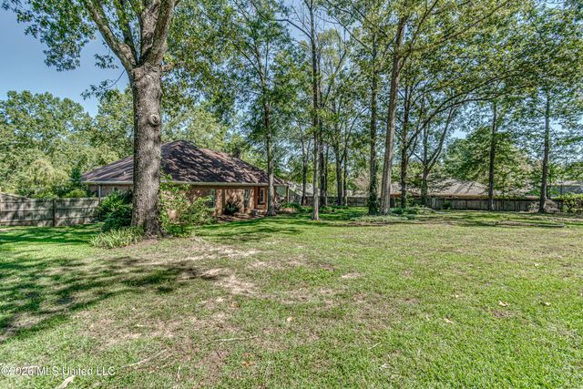 204 Woodrun Drive, Ridgeland, MS 39157