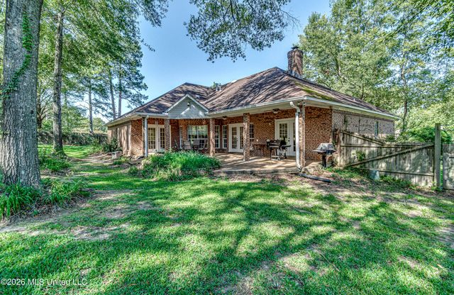 204 Woodrun Drive, Ridgeland, MS 39157
