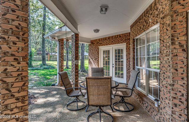 204 Woodrun Drive, Ridgeland, MS 39157