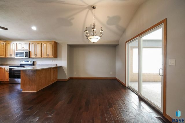 5015 E Newcastle St Street, Sioux Falls, SD 57110