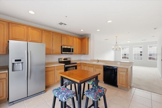 5026 TIDEVIEW CIRCLE 12, Orlando, FL 32819