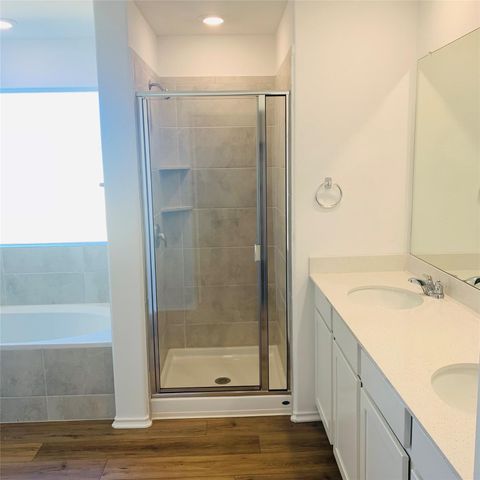 104 Perfect World LOOP, Jarrell, TX 76537