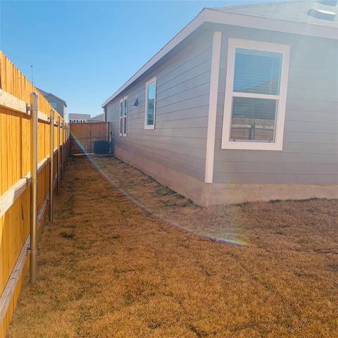 104 Perfect World LOOP, Jarrell, TX 76537