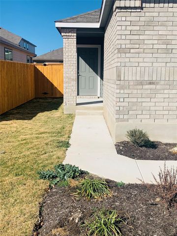 104 Perfect World LOOP, Jarrell, TX 76537