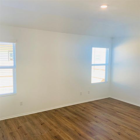 104 Perfect World LOOP, Jarrell, TX 76537