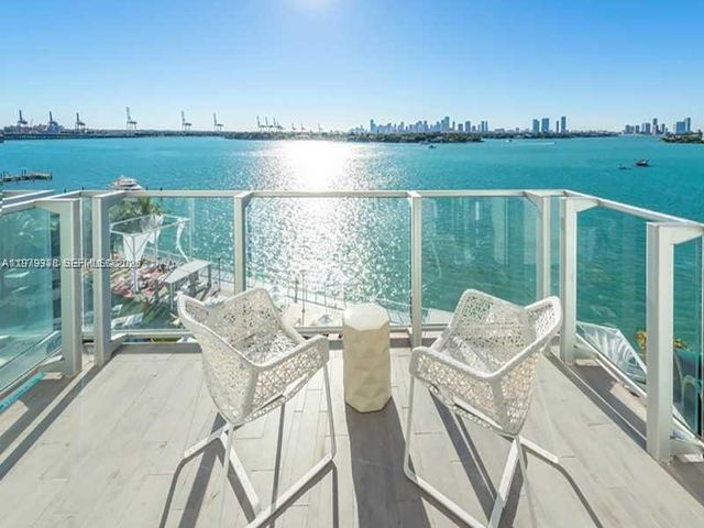1100 West Avenue 414, Miami Beach, FL 33139