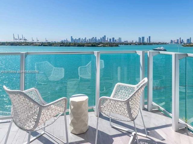 1100 West Avenue 414, Miami Beach, FL 33139