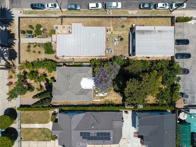 1106 S Victoria Avenue, Los Angeles, CA 90019