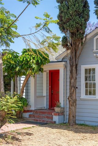 1106 S Victoria Avenue, Los Angeles, CA 90019