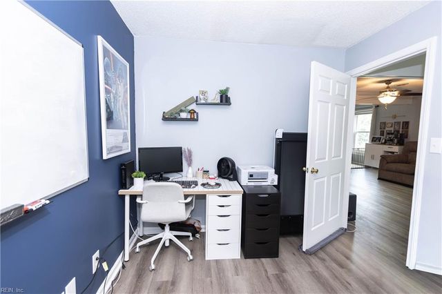 100 Burnt Bridge Way Apt E, Yorktown, VA 23692