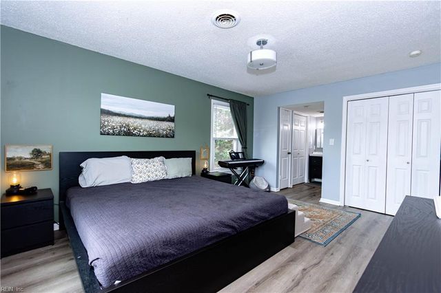 100 Burnt Bridge Way Apt E, Yorktown, VA 23692