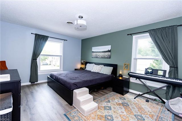 100 Burnt Bridge Way Apt E, Yorktown, VA 23692