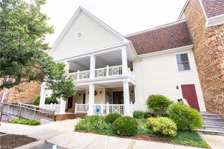 100 Burnt Bridge Way Apt E, Yorktown, VA 23692