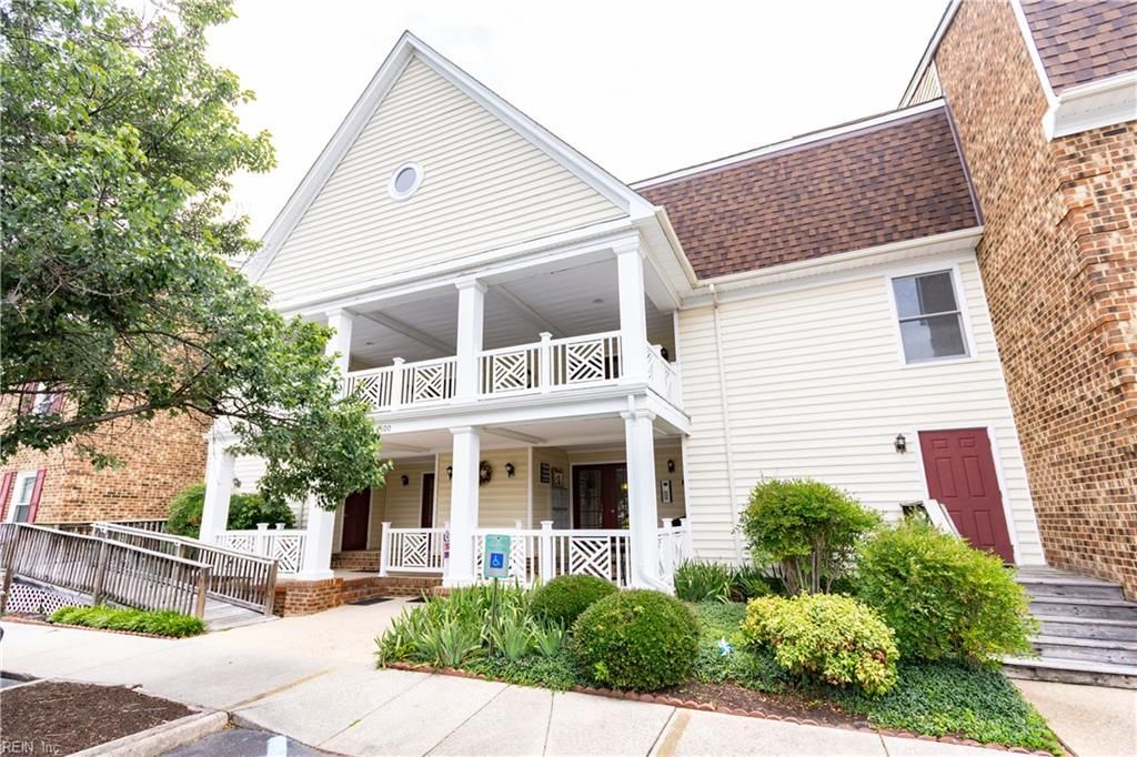 100 Burnt Bridge Way Apt E, Yorktown, VA 23692