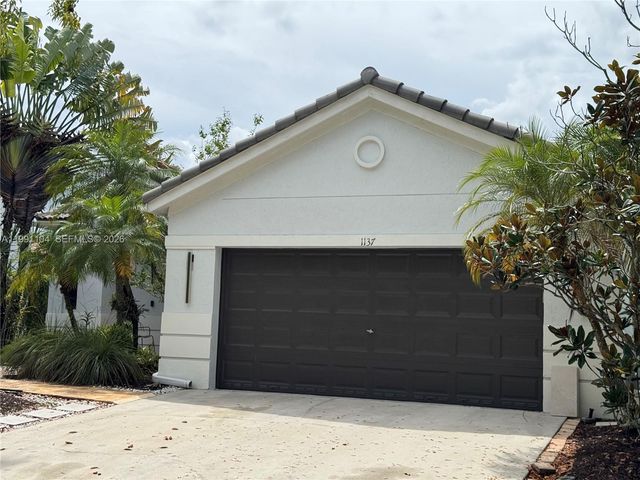 1137 Croton Ct, Weston, FL 33327