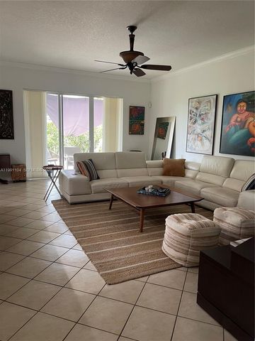 1137 Croton Ct, Weston, FL 33327