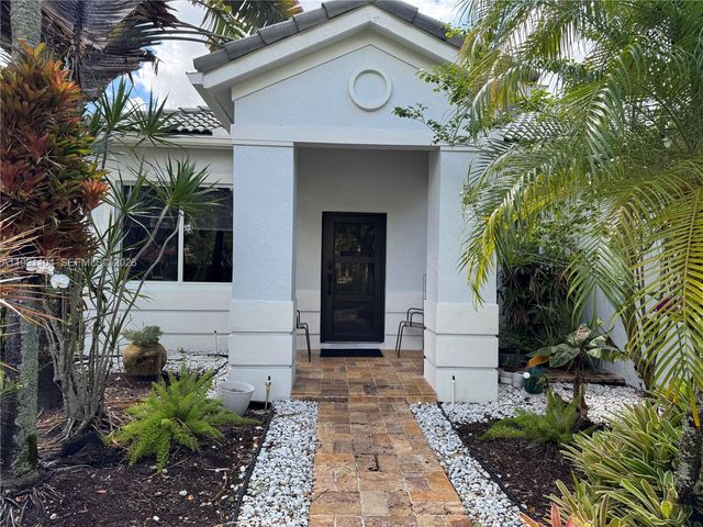 1137 Croton Ct, Weston, FL 33327