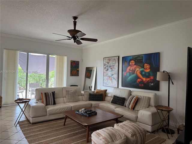 1137 Croton Ct, Weston, FL 33327
