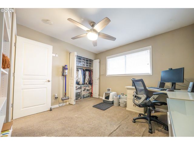 2136 Se HAWTHORNE Blvd 10, Portland, OR 97214
