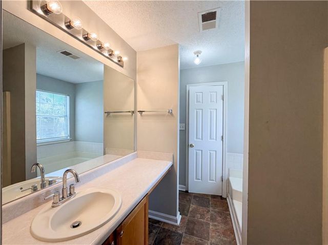 3167 River Oak Road, Decatur, GA 30034