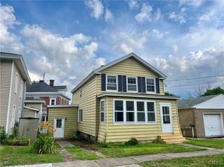 152 West Cayuga Street, Oswego, NY 13126